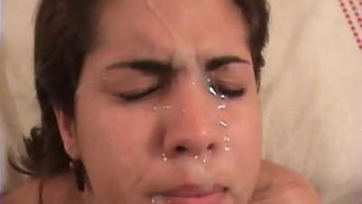 아름다운 라틴어 갈색 머리 이 거칠게 섹스